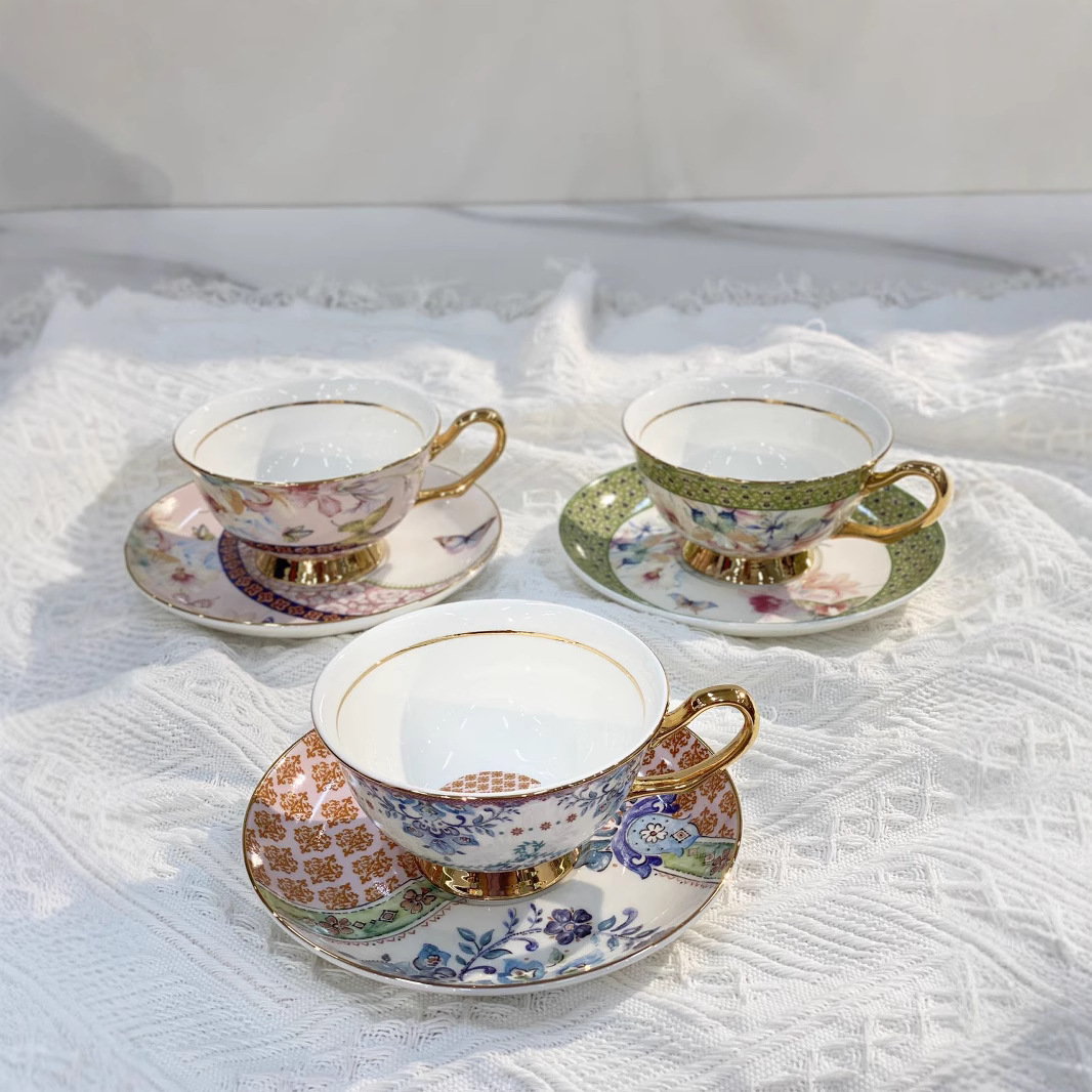 Conjunto Clássico de Xícara e  - Water Tea And Coffee avaliação e preço