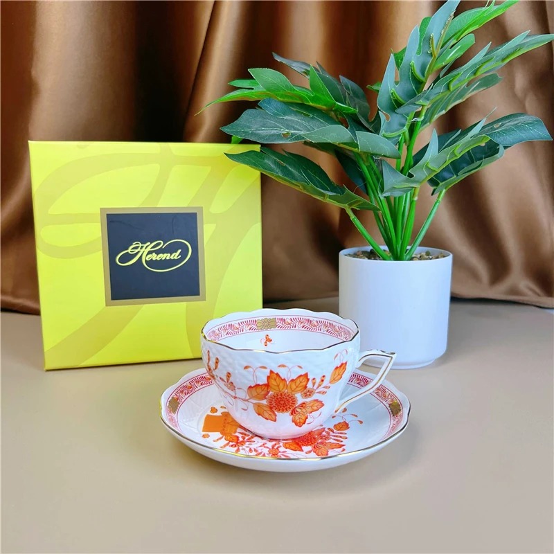 Conjunto de Xícara e Pires de  - Coffee Tea Gift Basket avaliação e preço