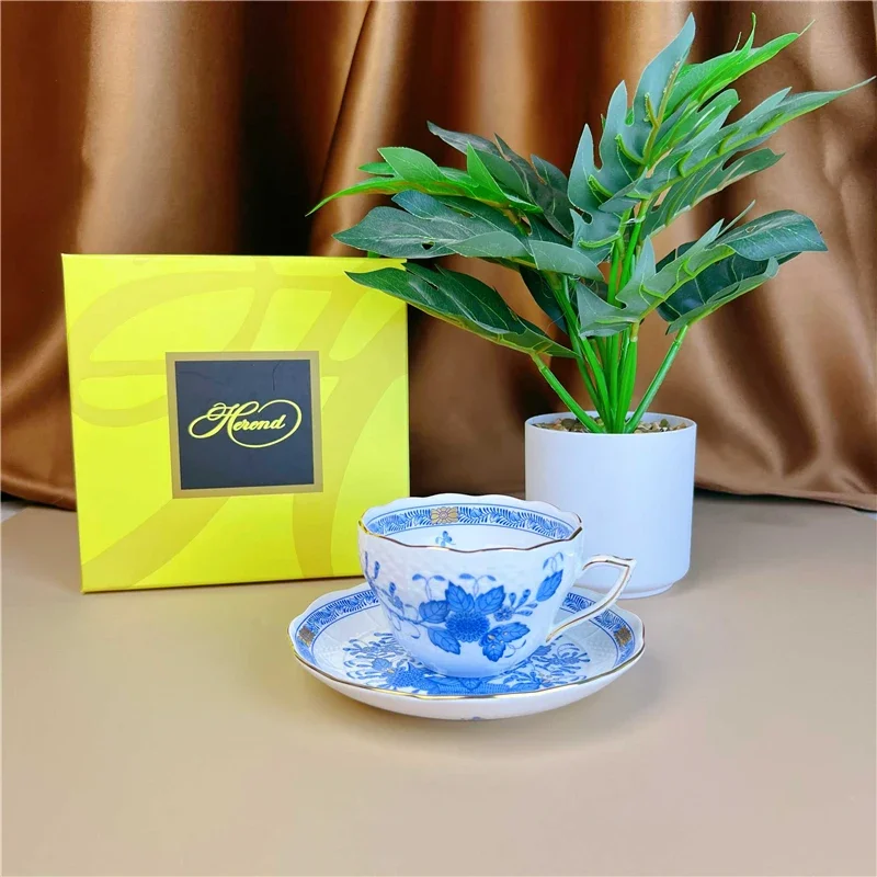 Conjunto de Xícara e Pires de  - Coffee Tea Gift Basket avaliação e preço